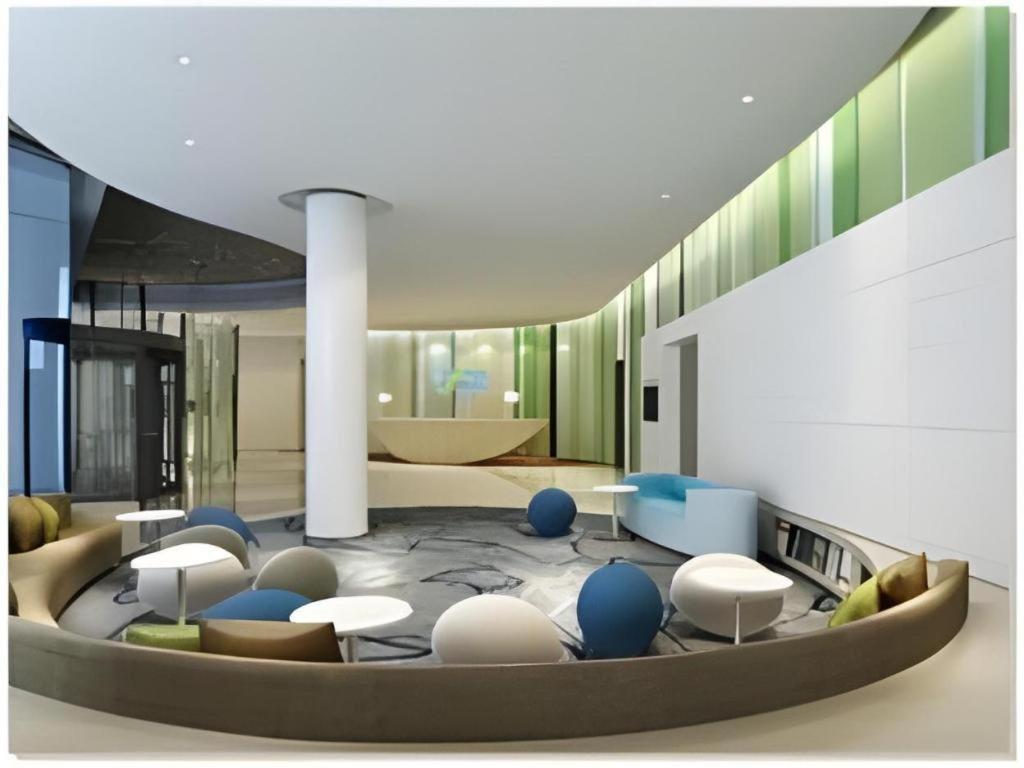 Holiday Inn Express Yangzhou City Center By Ihg Exterior photo